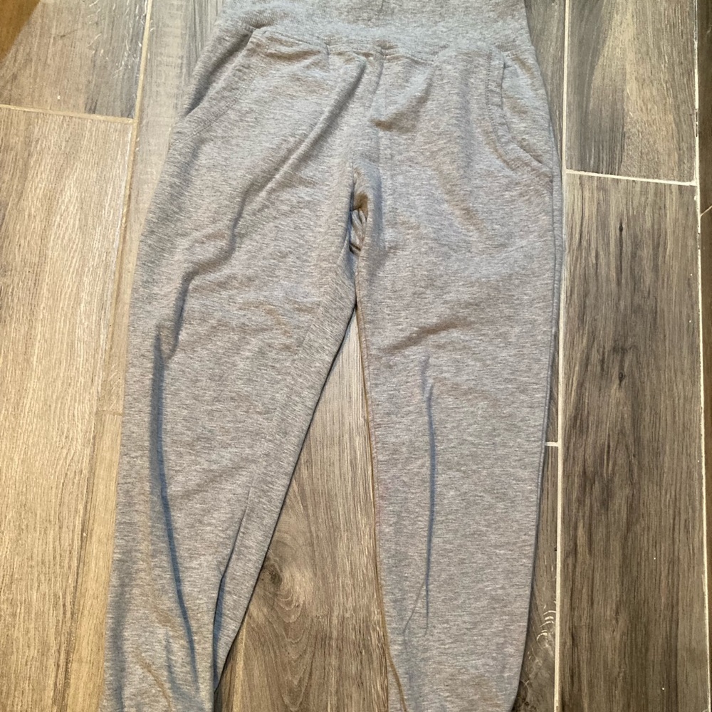 Women’s Gray Sweatpants | Size Small